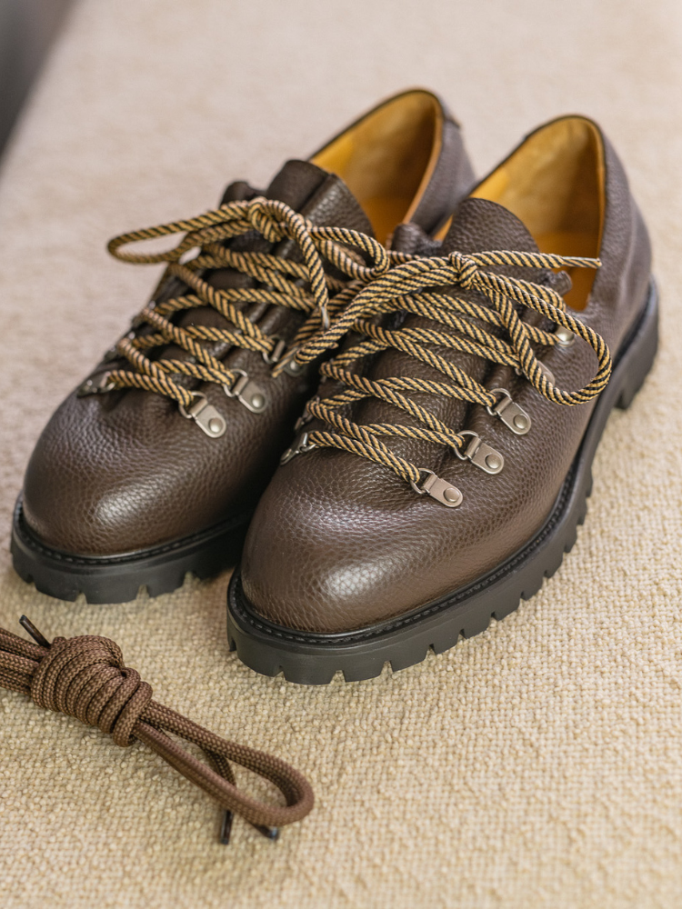 Heritage Derby Brown Grain