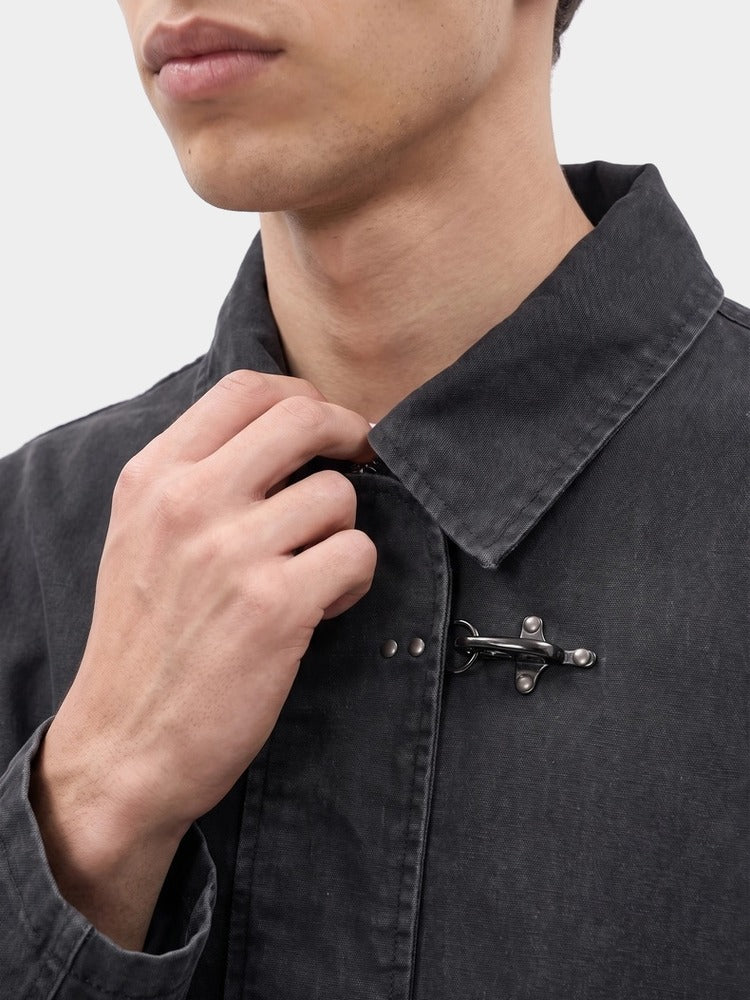 Moor Jacket in Black, collar, worn