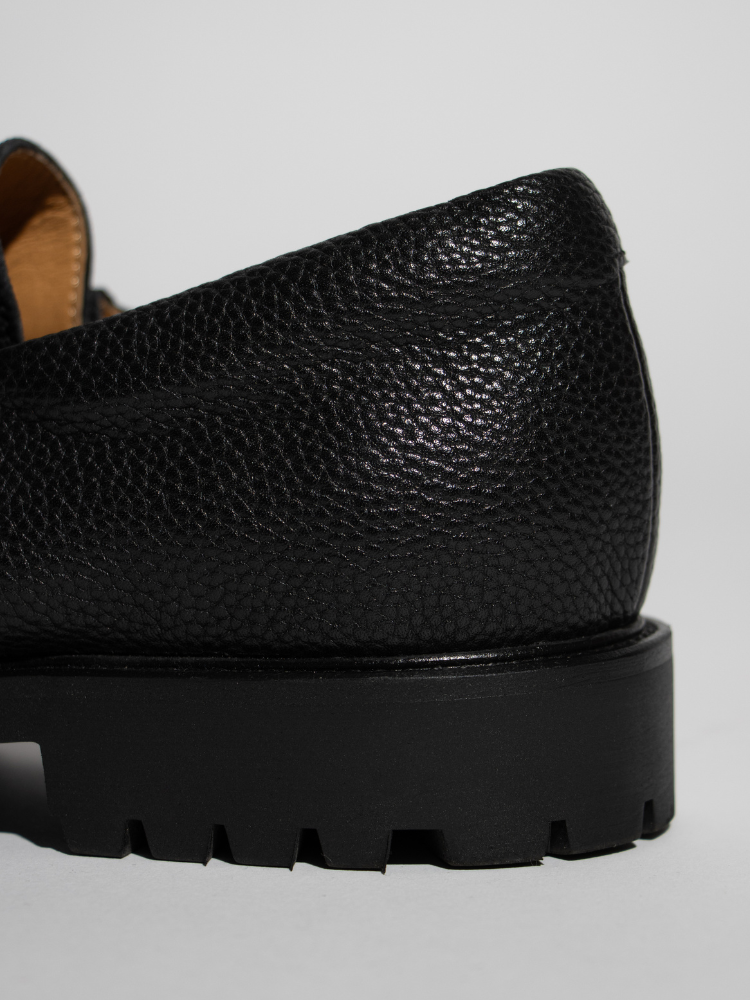 Heritage Derby Black Grain