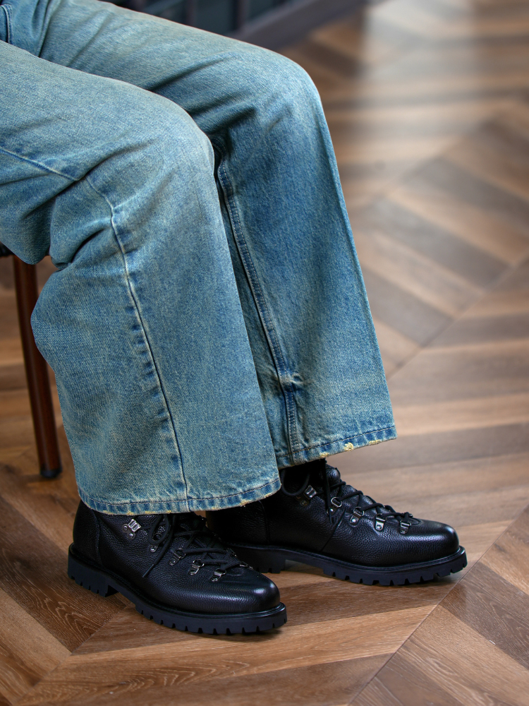 Ridgeworks High Black