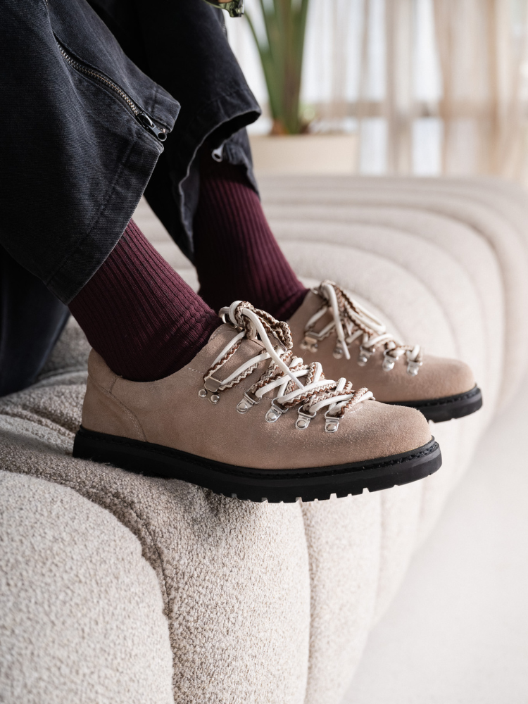 Summit Derby Dusty Grace