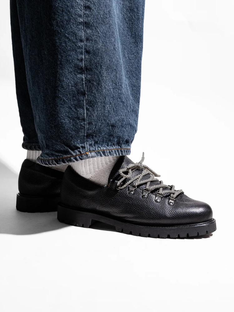 Heritage Derby Black Grain