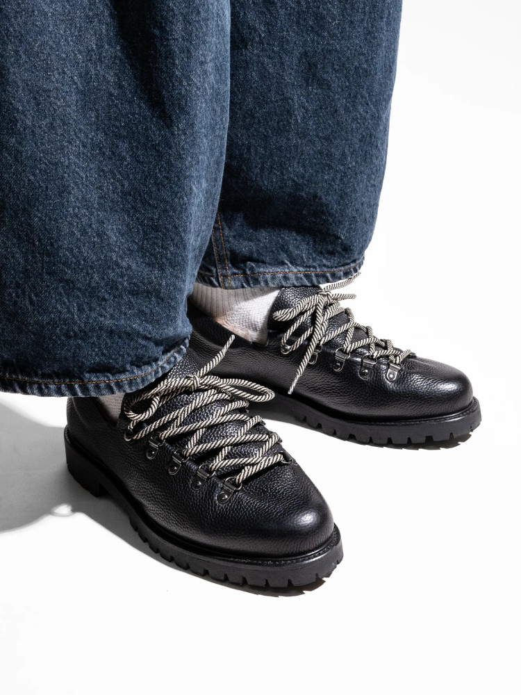 Heritage Derby Black Grain