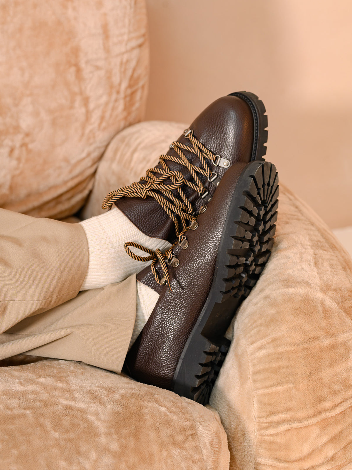 Paper Straight Heritage Derby Brown Grain — lug sole and heel in brown grain leather