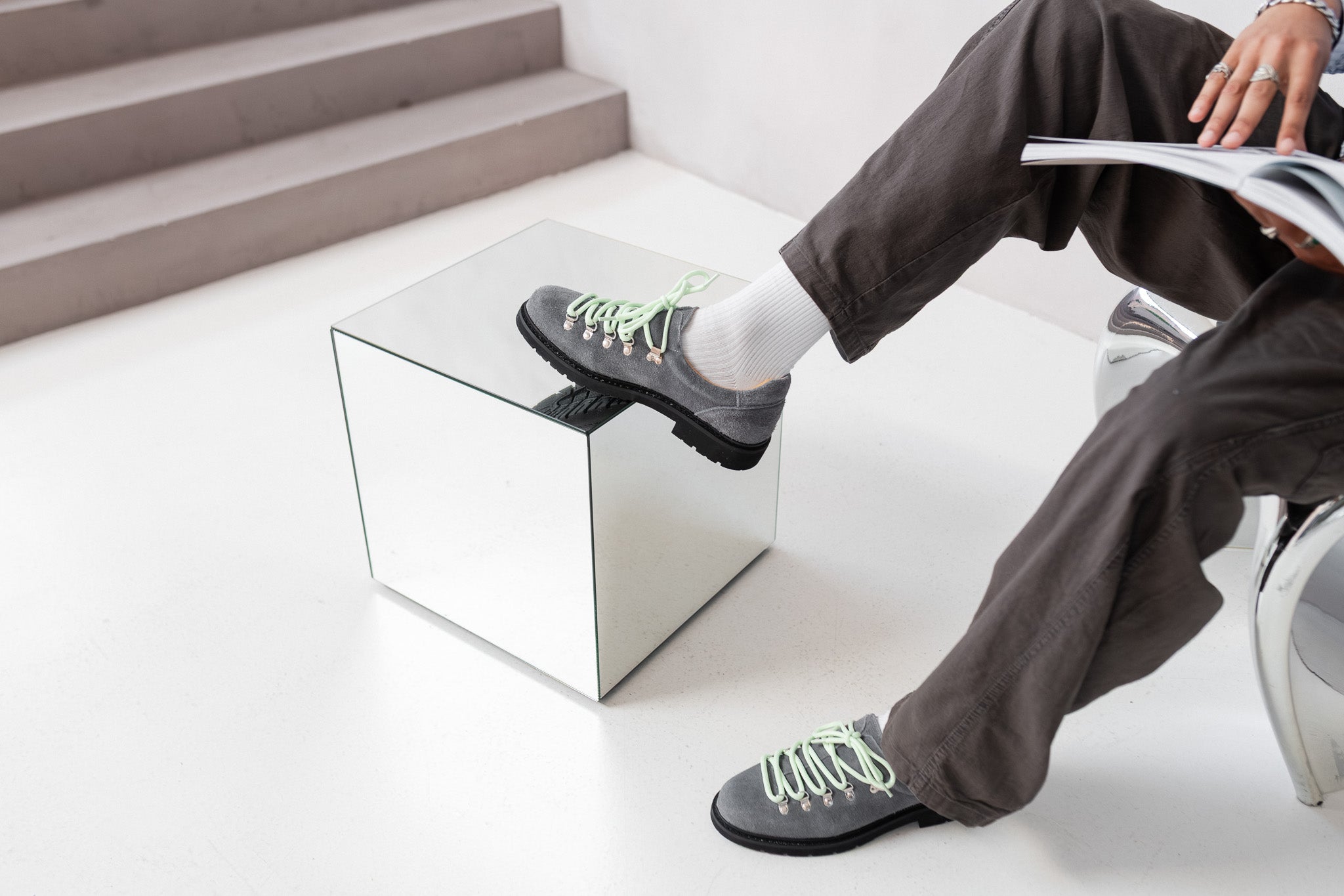 Best Shoes for Baggy Jeans for Men in 2026 - Paper Straight