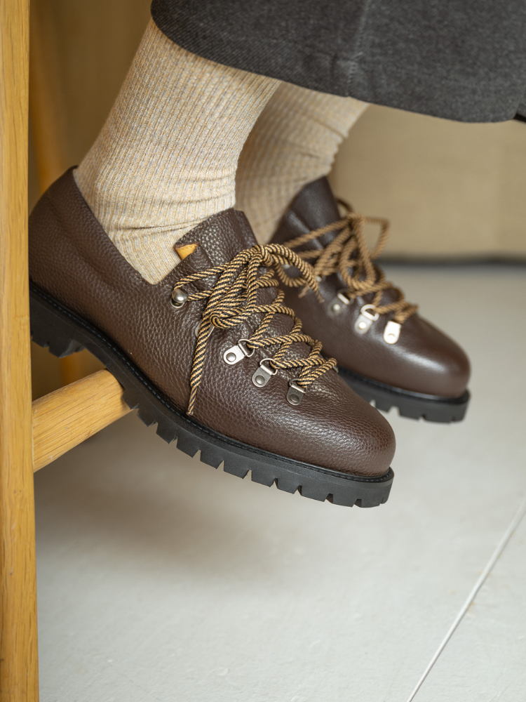Heritage Derby Brown Grain