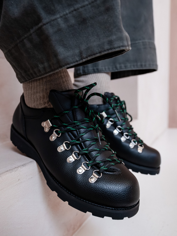 Summit Ridge Black