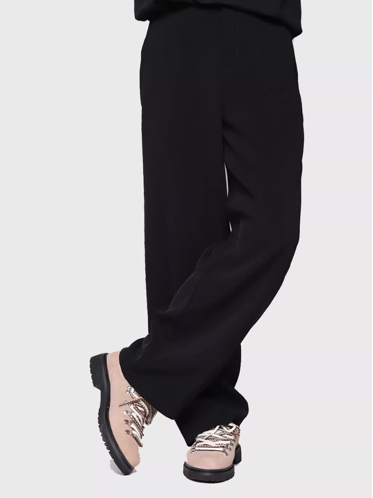 Summit Derby Dusty Grace