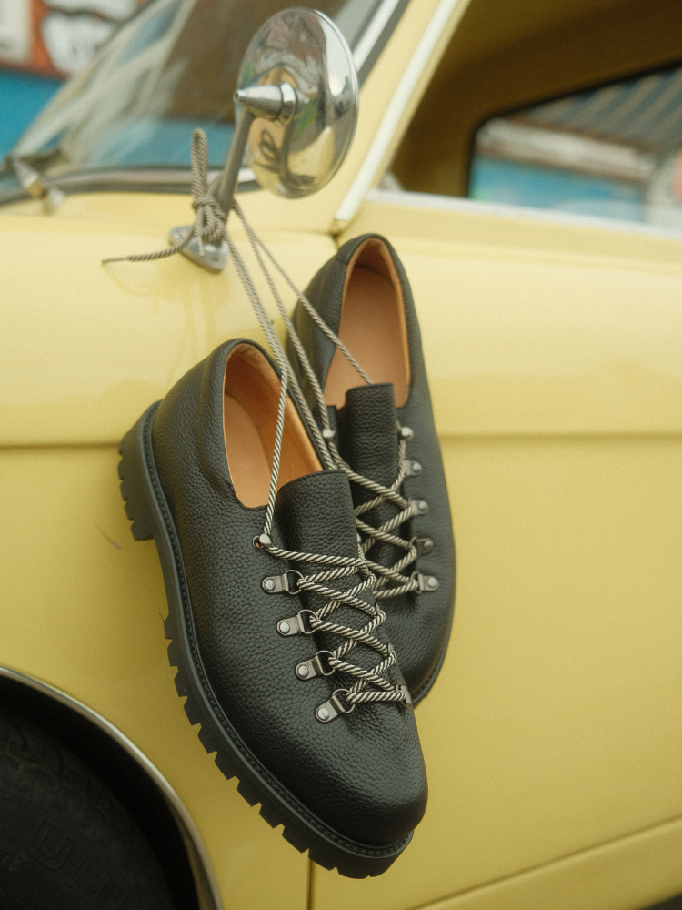 Heritage Derby Black Grain