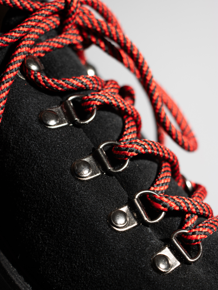 Heritage Derby Noir Suede