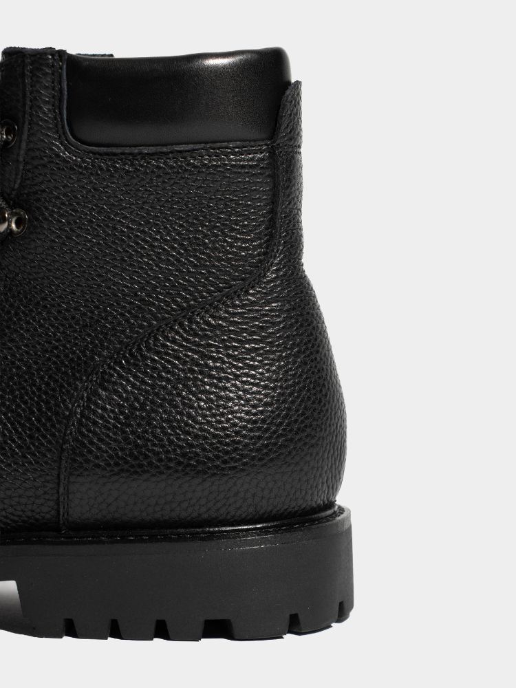 Ridgeworks High Black