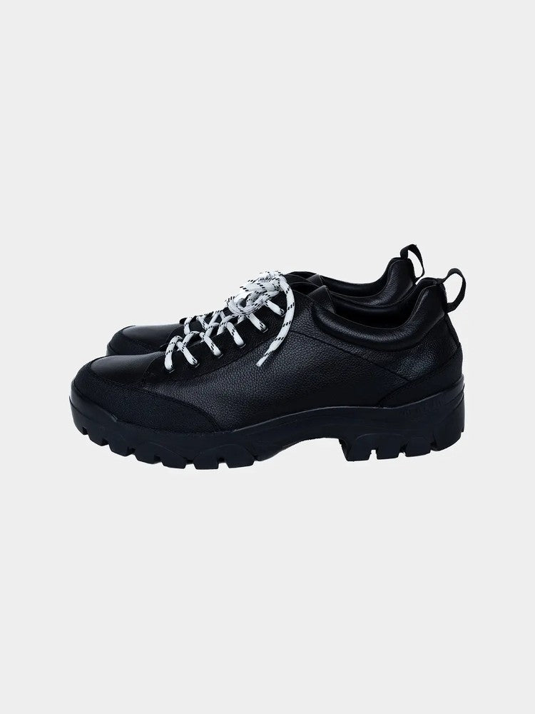 Paper Straight Alpine Hiker Black — side profile, pair