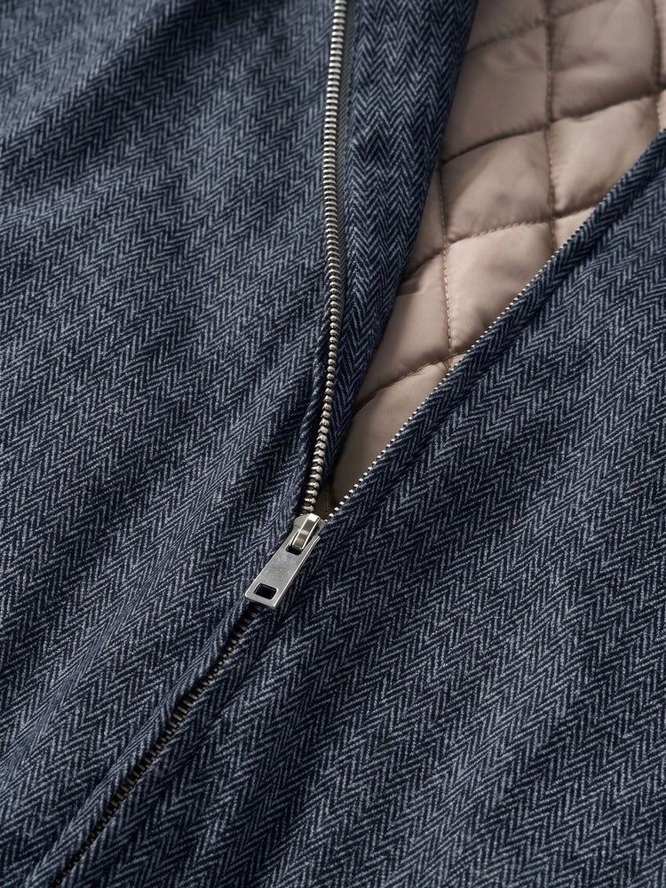 Fell Jacket in Navy, front zip and quilted lining detail