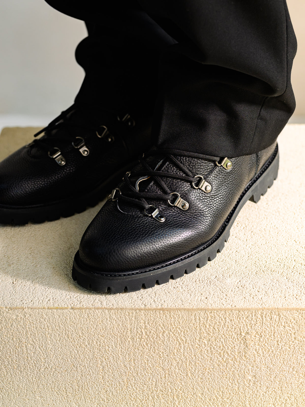 Paper Straight Ridgeworks High Black Grain — close-up of the toe, welt and lug sole