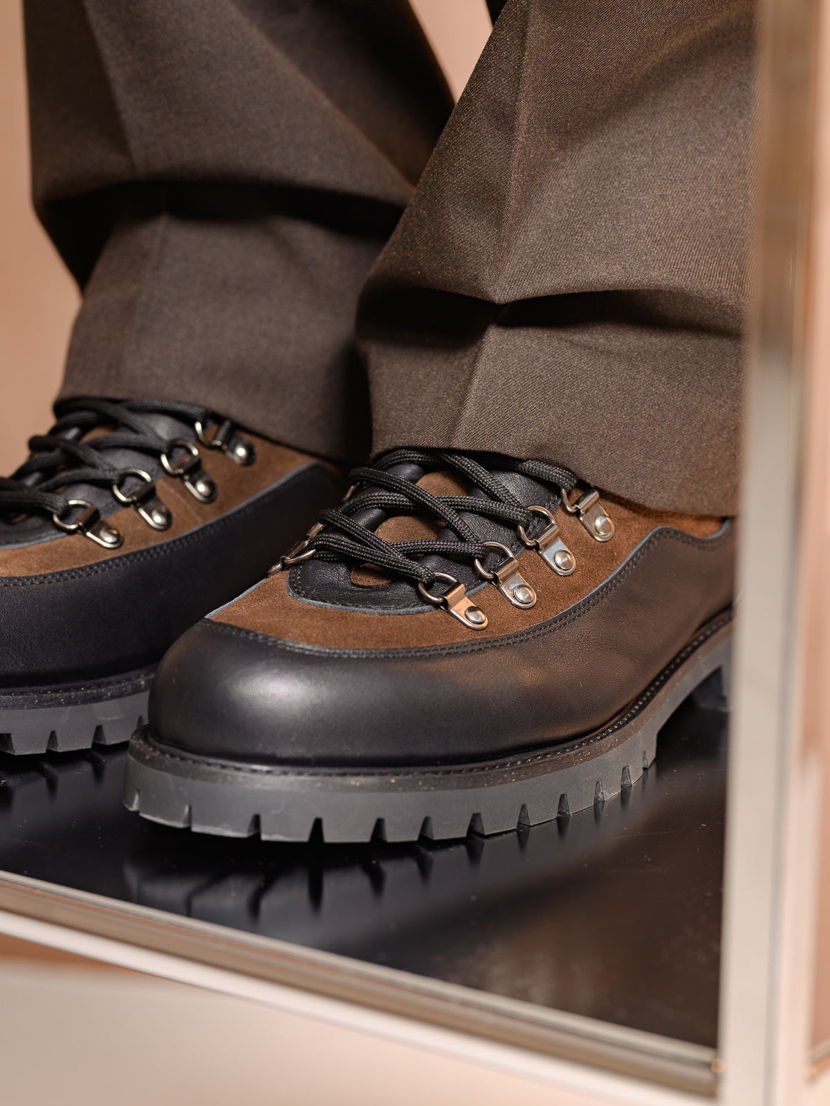 Paper Straight Ridgeworks High Brown Suede — close-up of the toe, D-rings and sole edge